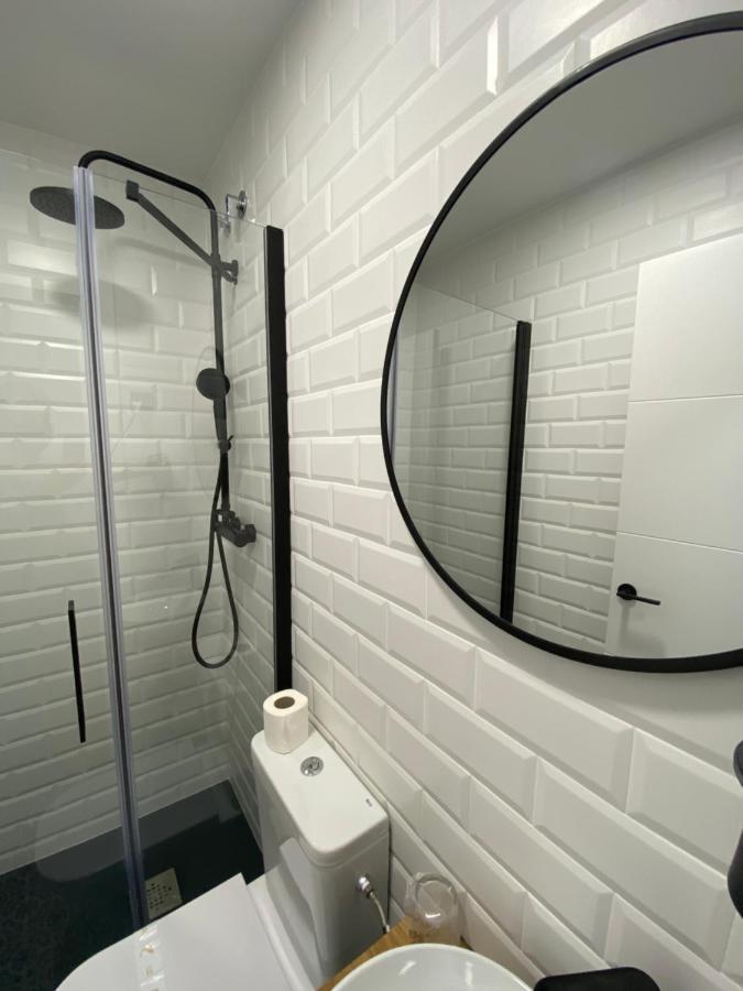 Casual Mardones Hotell Bilbao Eksteriør bilde Bathroom tiles