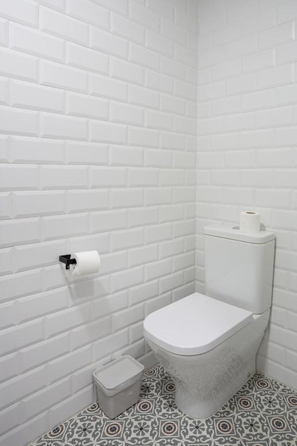 Casual Mardones Hotell Bilbao Eksteriør bilde Metro white